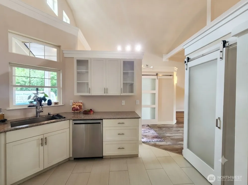 662 Point Brown Avenue SE Ocean Shores, WA 98569