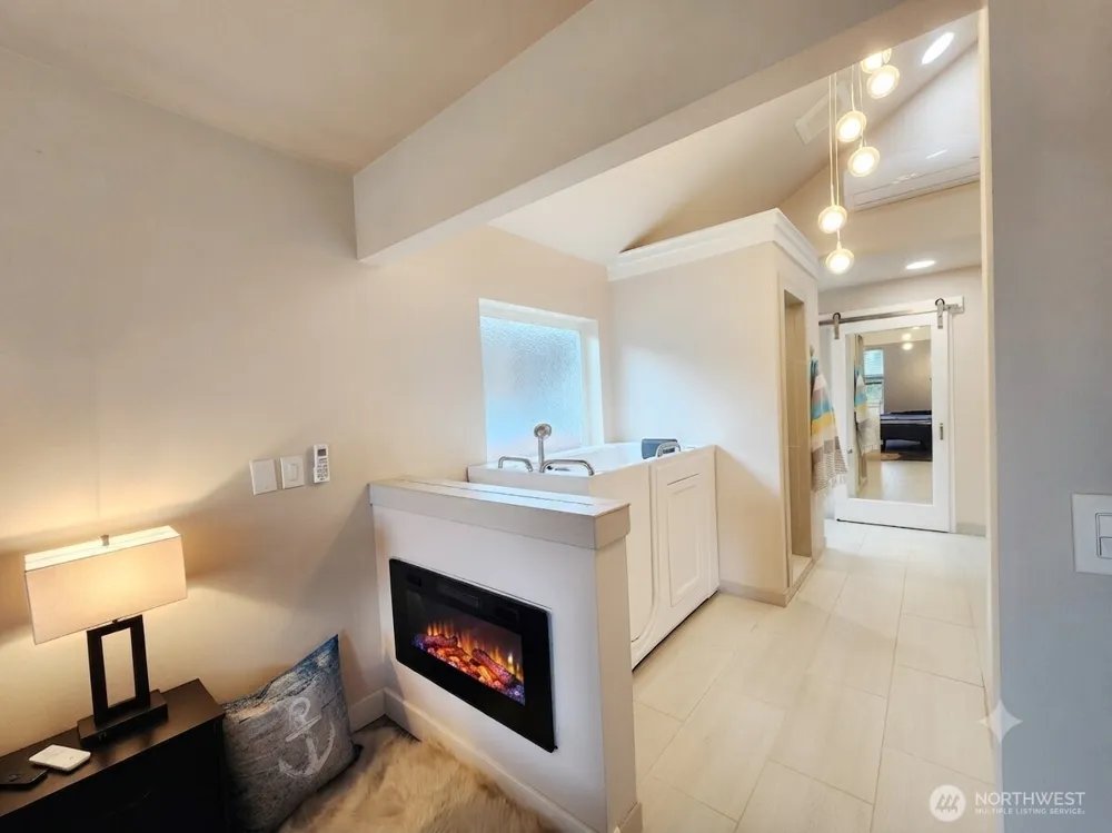 662 Point Brown Avenue SE Ocean Shores, WA 98569