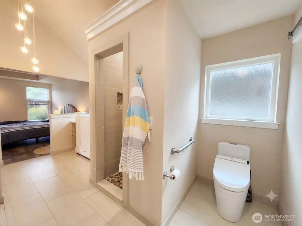 662 Point Brown Avenue SE Ocean Shores, WA 98569