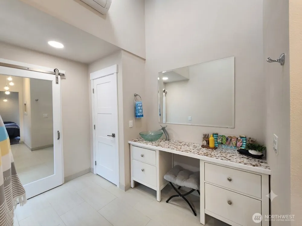 662 Point Brown Avenue SE Ocean Shores, WA 98569