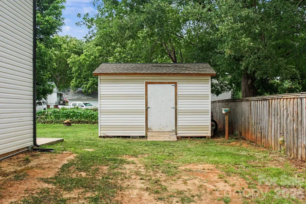 185 Coley Street Kannapolis, NC 28083