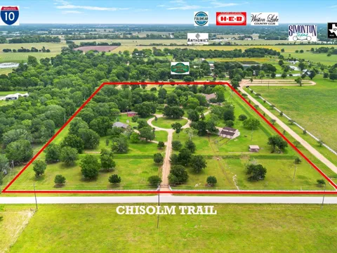 530 Chisolm Trail