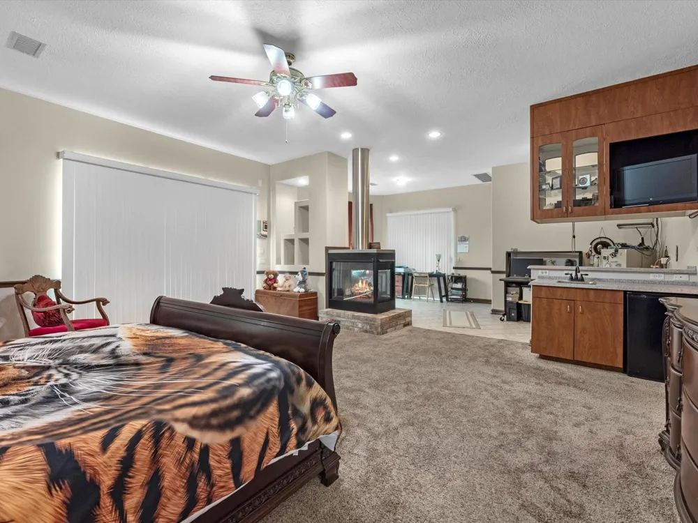 530 Chisolm Trail Simonton, TX 77476