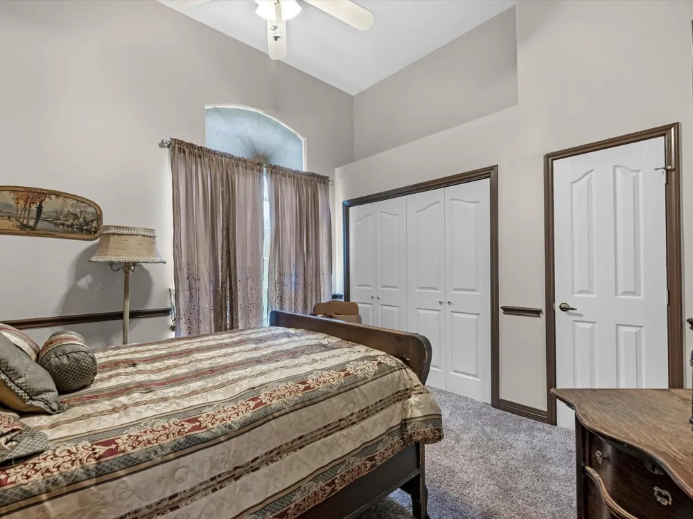 530 Chisolm Trail Simonton, TX 77476