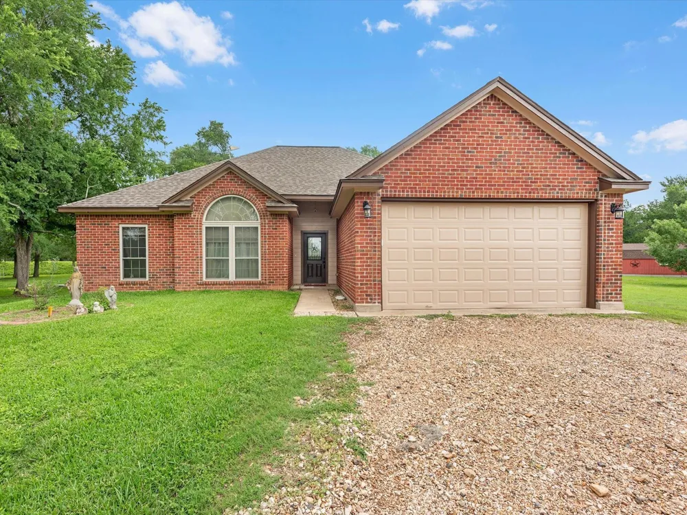 530 Chisolm Trail Simonton, TX 77476