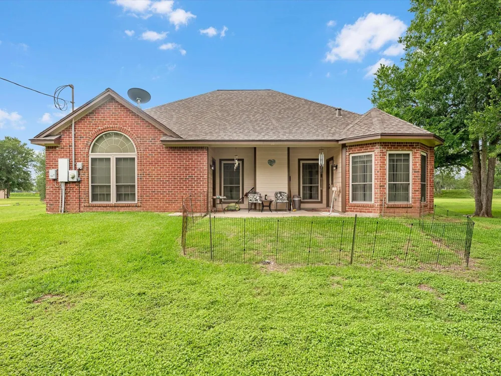 530 Chisolm Trail Simonton, TX 77476