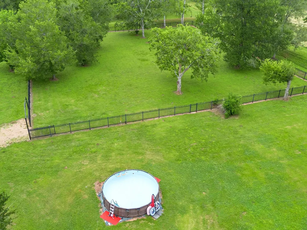530 Chisolm Trail Simonton, TX 77476