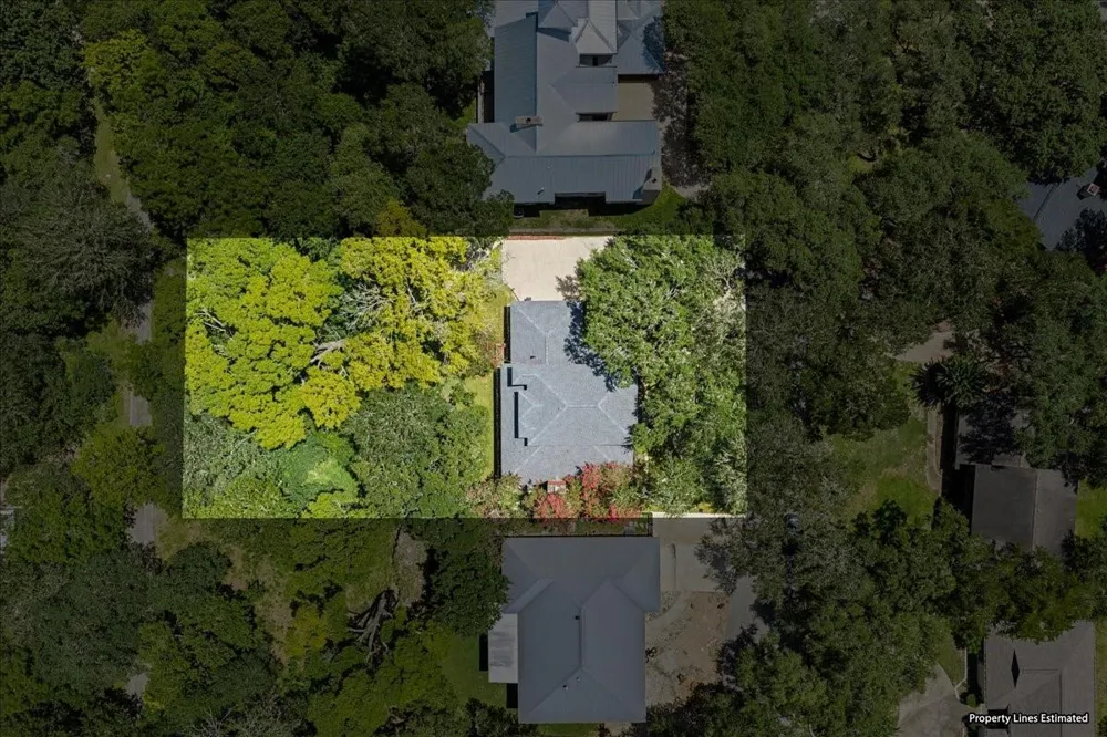 208 Rolling Hill Drive La Grange, TX 78945