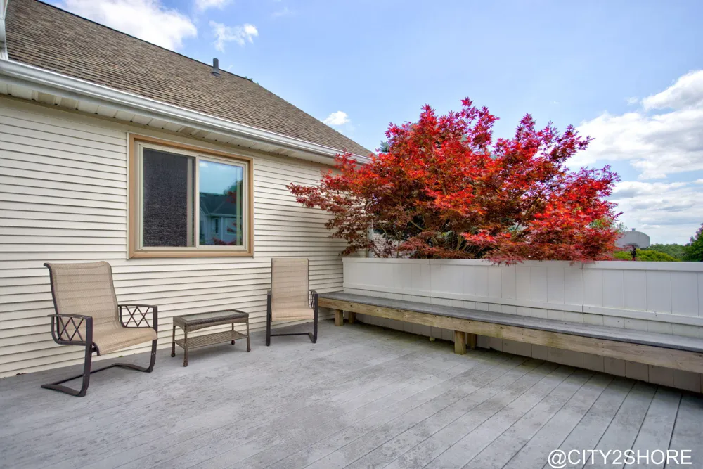 6719 Crown Point Drive Hudsonville, MI 49426