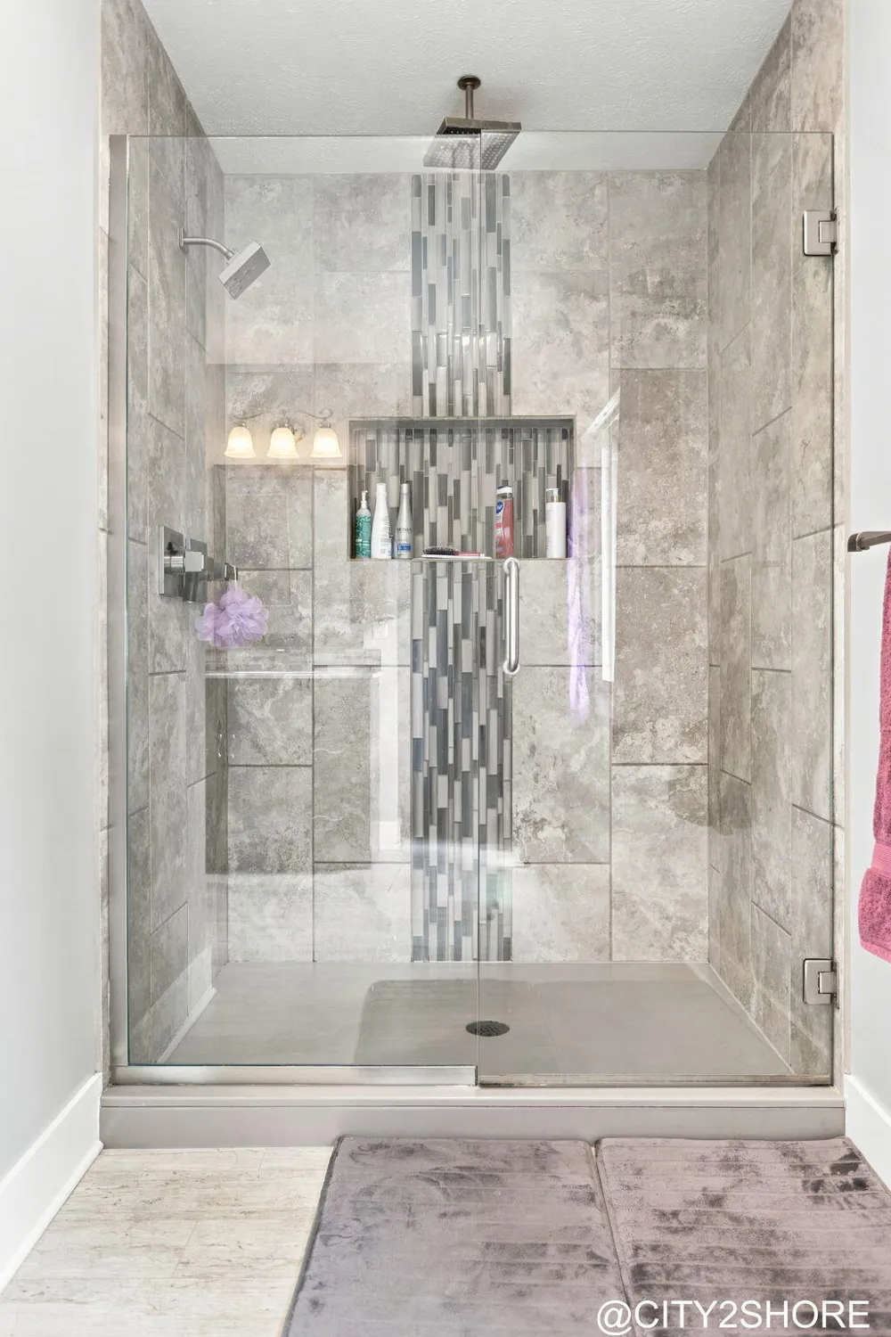6719 Crown Point Drive Hudsonville, MI 49426