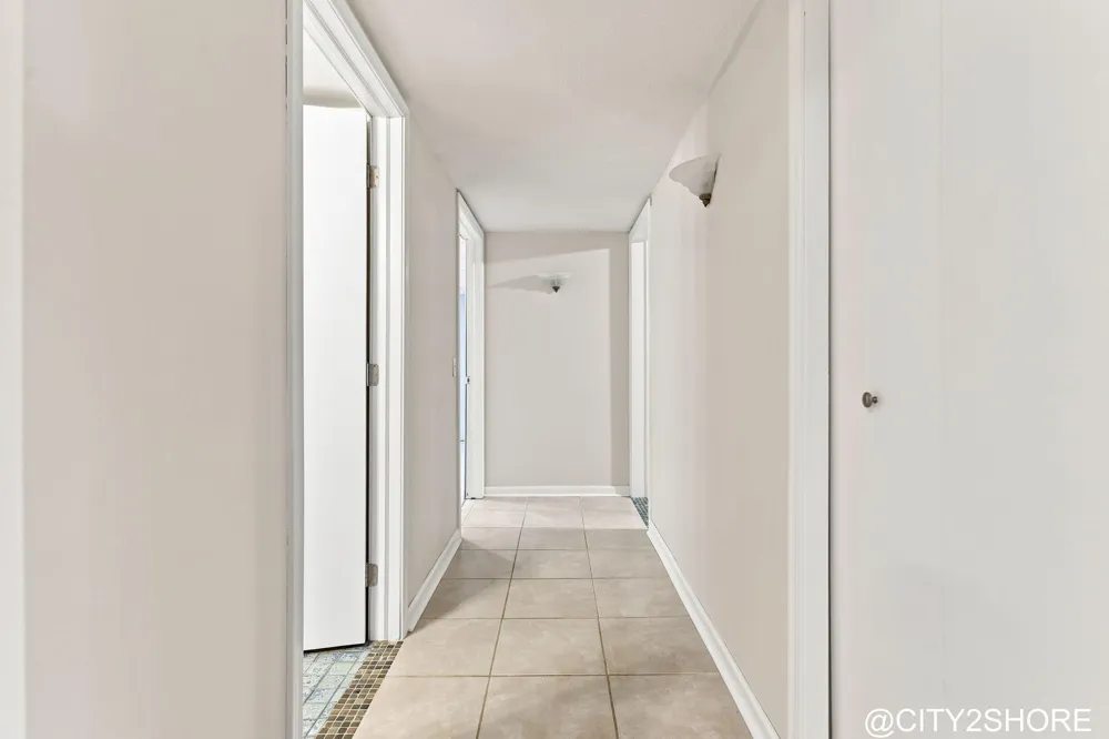 6719 Crown Point Drive Hudsonville, MI 49426