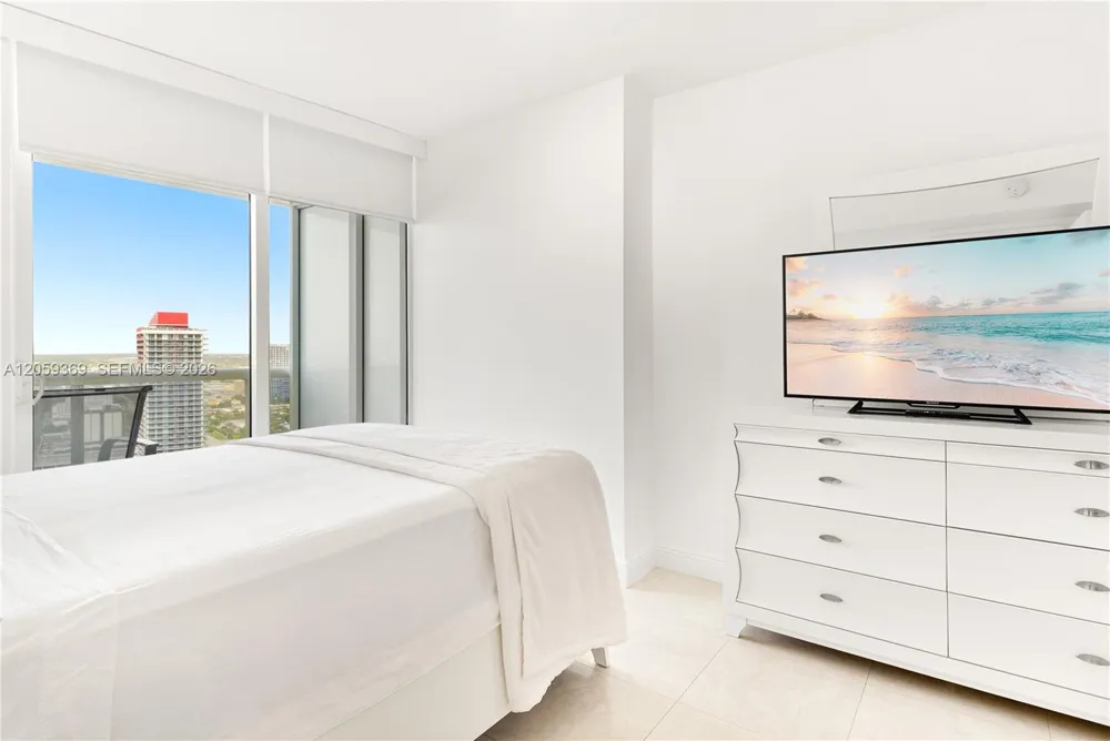 1800 S Ocean Dr #3008 Hallandale Beach, FL 33009