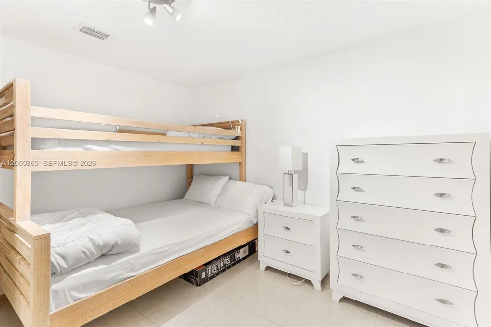1800 S Ocean Dr #3008 Hallandale Beach, FL 33009