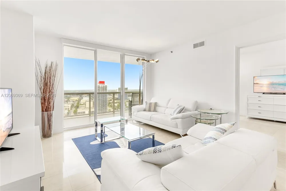 1800 S Ocean Dr #3008 Hallandale Beach, FL 33009
