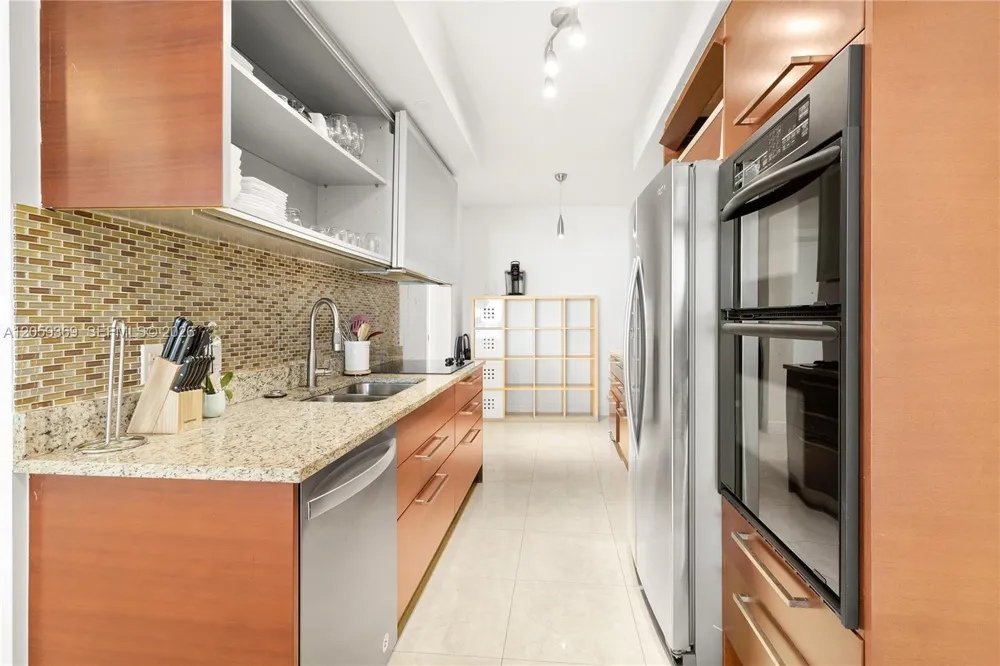 1800 S Ocean Dr #3008 Hallandale Beach, FL 33009