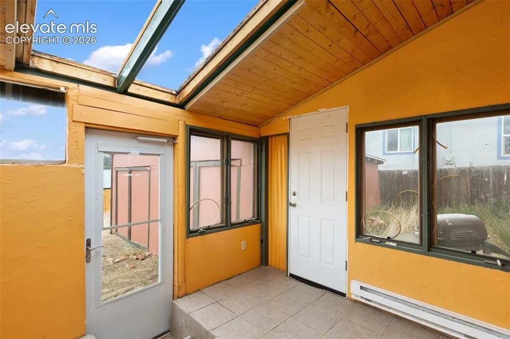 102 Spicer Avenue Victor, CO 80860
