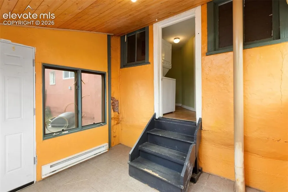 102 Spicer Avenue Victor, CO 80860