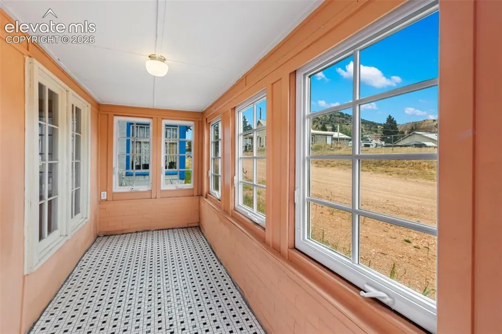 102 Spicer Avenue Victor, CO 80860