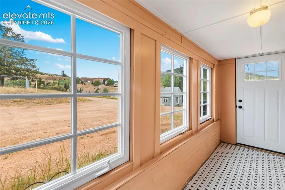 102 Spicer Avenue Victor, CO 80860