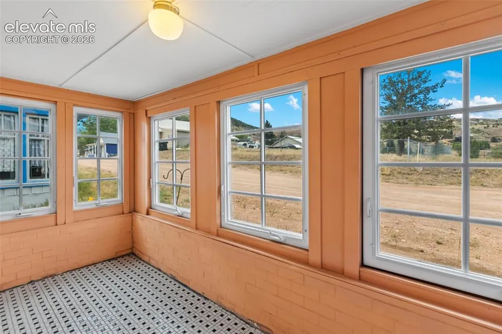 102 Spicer Avenue Victor, CO 80860