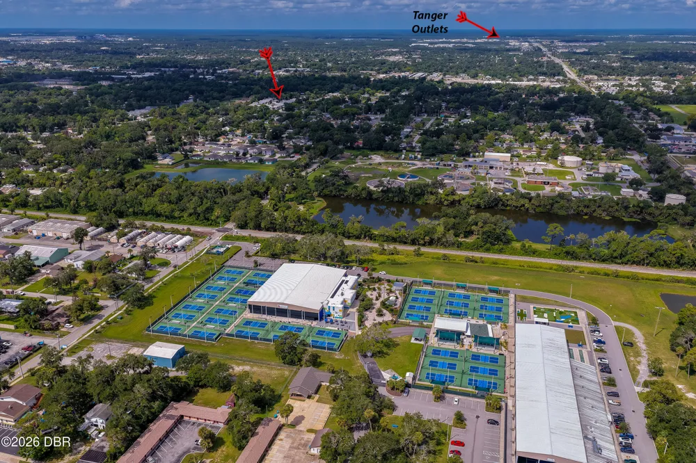 840 Center Avenue #10 Holly Hill, FL 32117