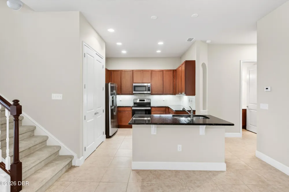 802 Aldenham Lane Ormond Beach, FL 32174