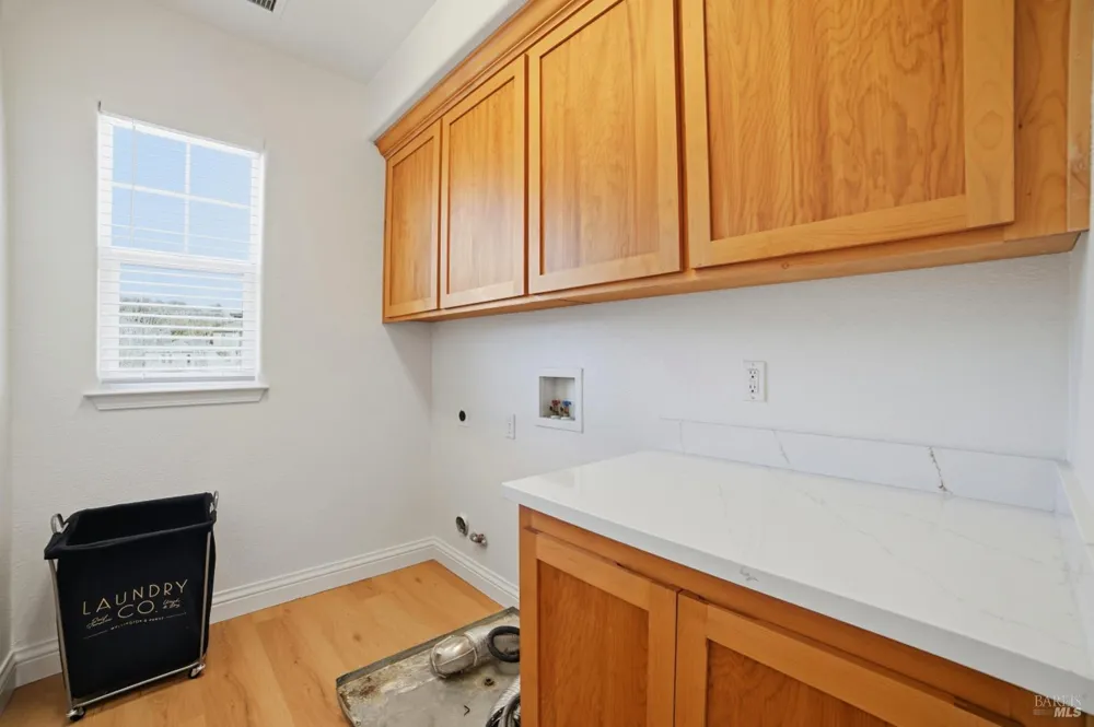 4077 Calloway Drive Santa Rosa, CA 95409