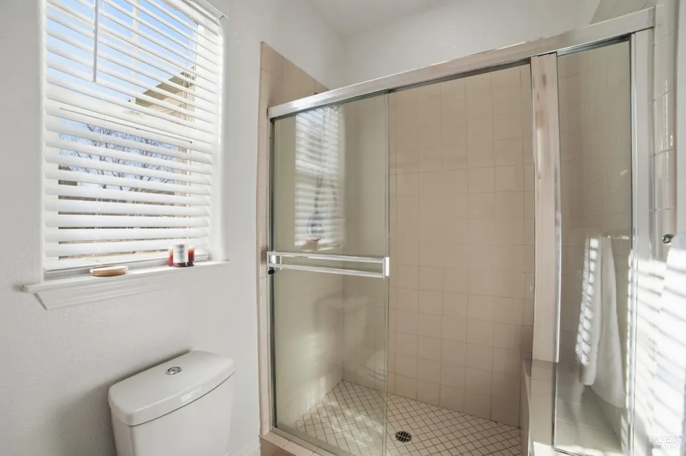 4077 Calloway Drive Santa Rosa, CA 95409