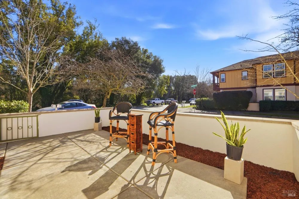 4077 Calloway Drive Santa Rosa, CA 95409