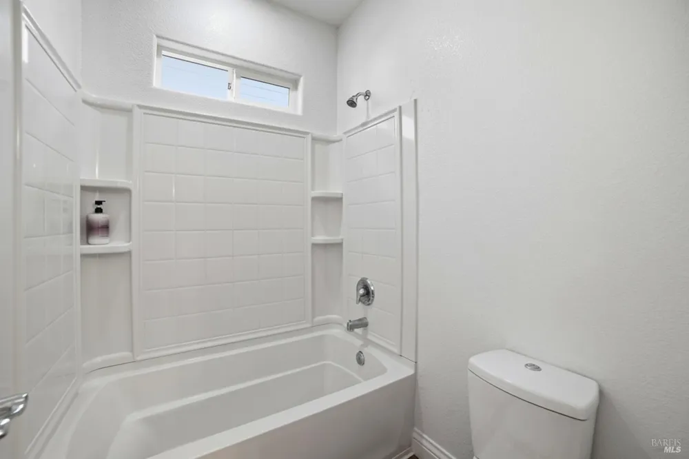4077 Calloway Drive Santa Rosa, CA 95409