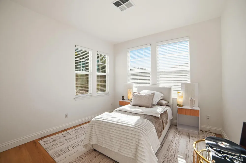 4077 Calloway Drive Santa Rosa, CA 95409