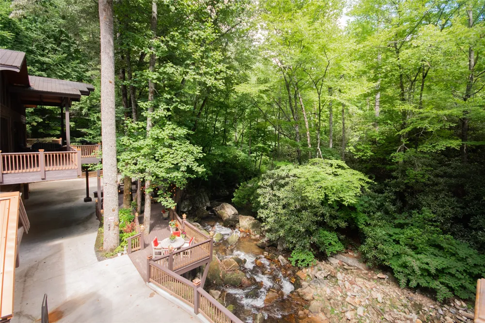 147 Teague Estates Road Highlands, NC 28741