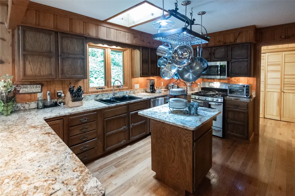 147 Teague Estates Road Highlands, NC 28741