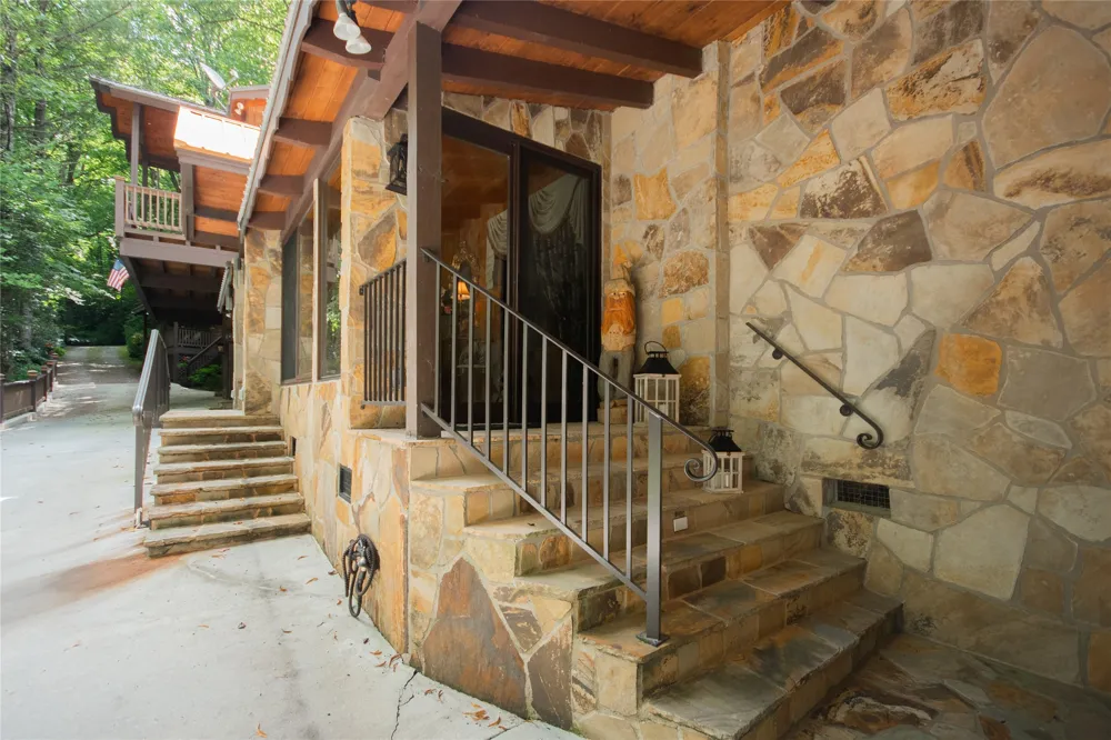 147 Teague Estates Road Highlands, NC 28741