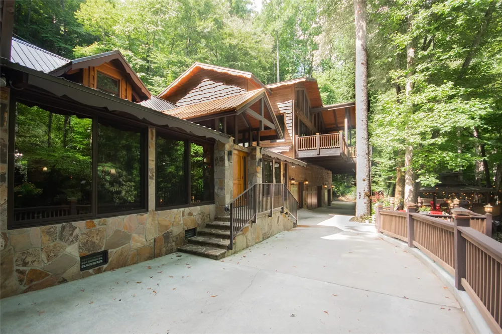 147 Teague Estates Road Highlands, NC 28741