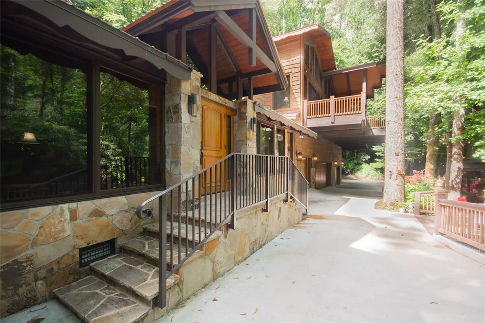 147 Teague Estates Road Highlands, NC 28741