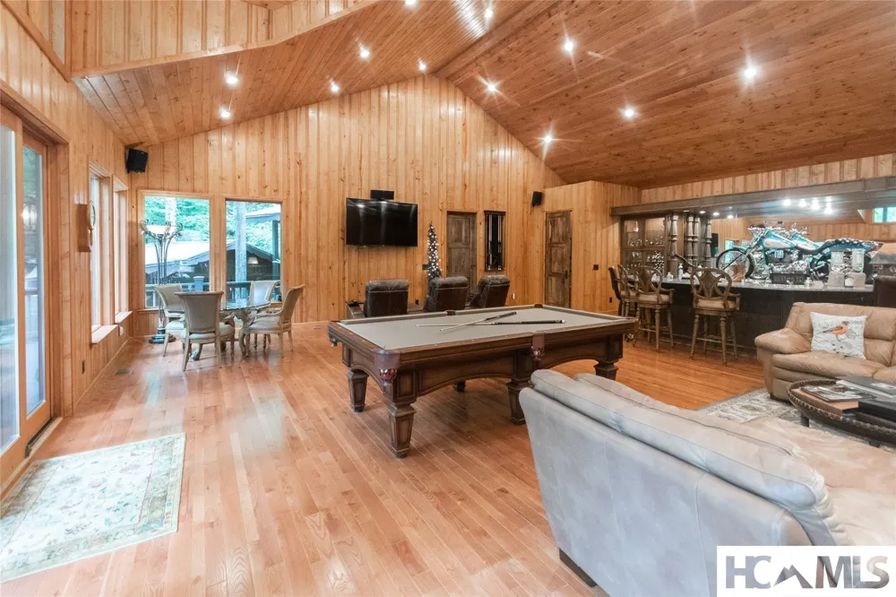 147 Teague Estates Road Highlands, NC 28741