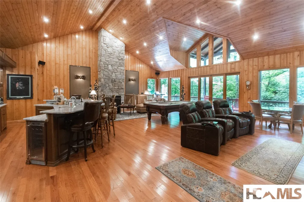 147 Teague Estates Road Highlands, NC 28741