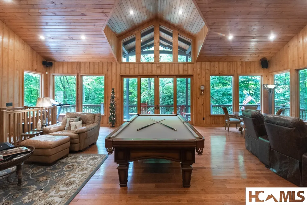 147 Teague Estates Road Highlands, NC 28741