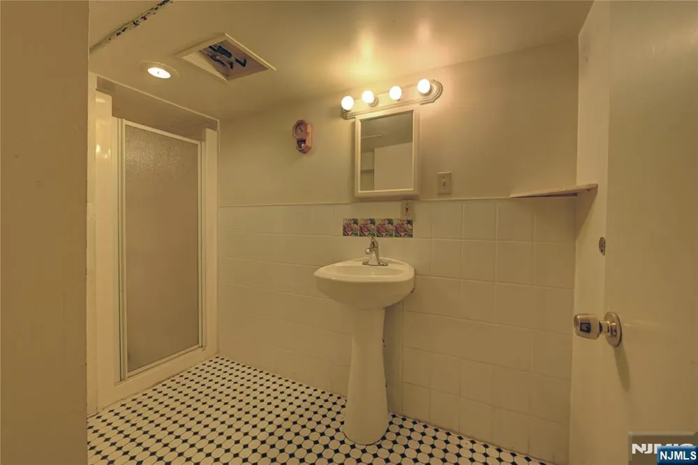 459 23rd Street Paterson, NJ 07514
