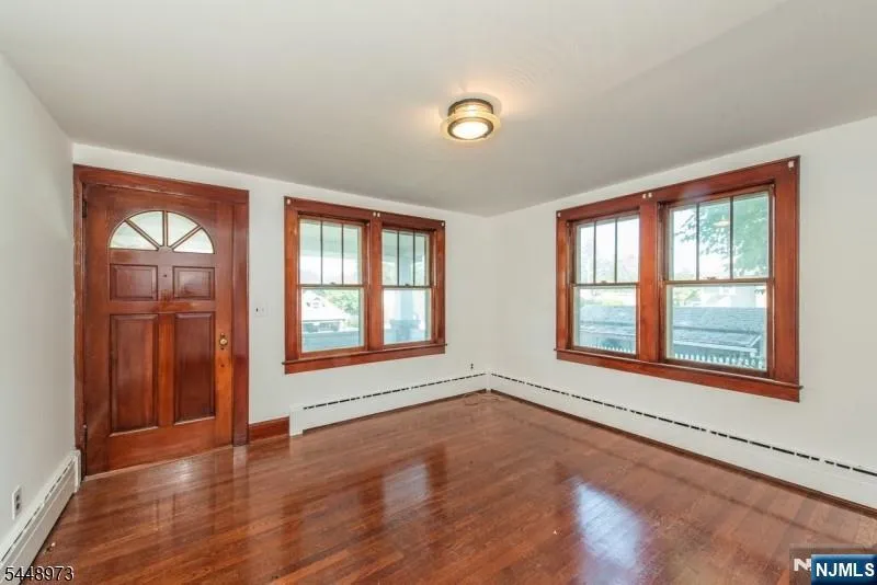 7 3rd Street Butlerugh, NJ 07405