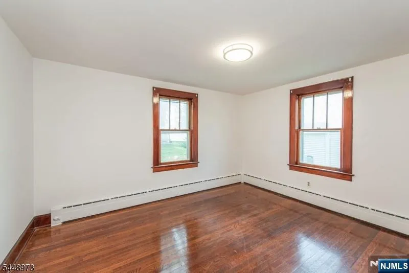 7 3rd Street Butlerugh, NJ 07405
