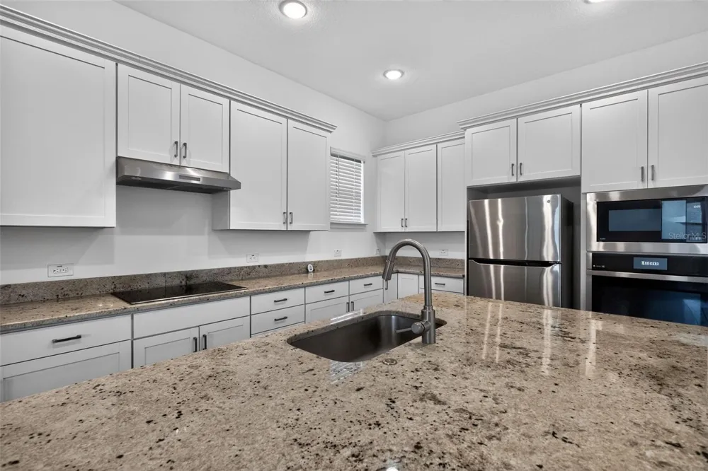 762 MIDDLETON STREET Debary, FL 32713