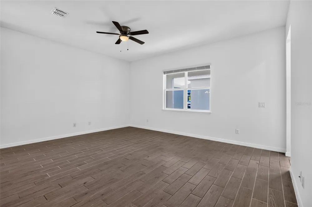 762 MIDDLETON STREET Debary, FL 32713