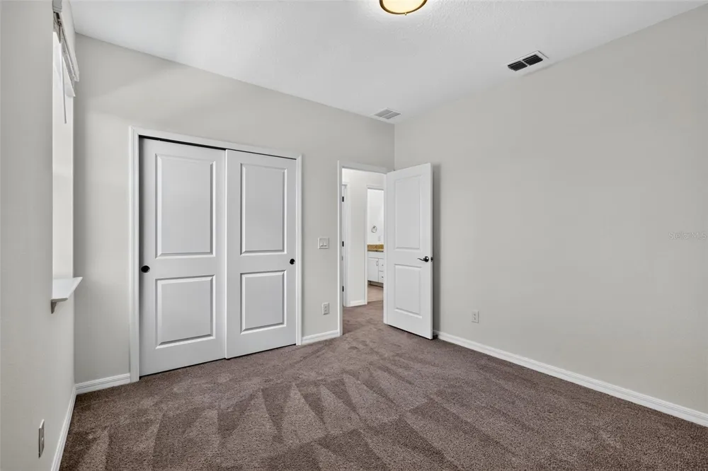 762 MIDDLETON STREET Debary, FL 32713