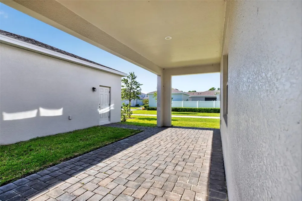 762 MIDDLETON STREET Debary, FL 32713