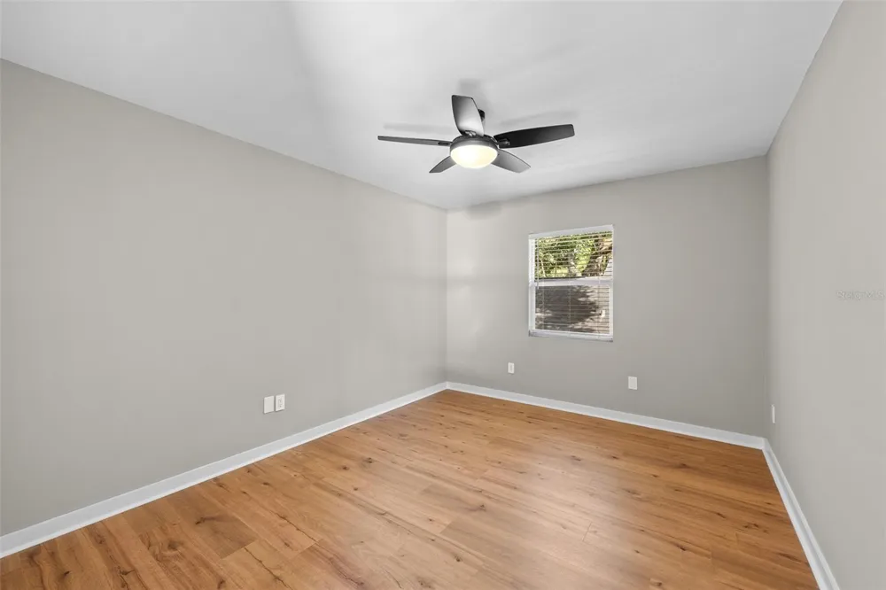 1513 E PARK CIRCLE Tampa, FL 33610