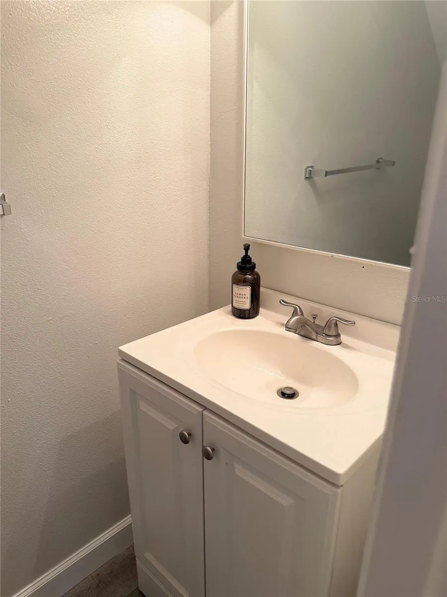 7128 WATERSIDE DRIVE #7128 Tampa, FL 33617