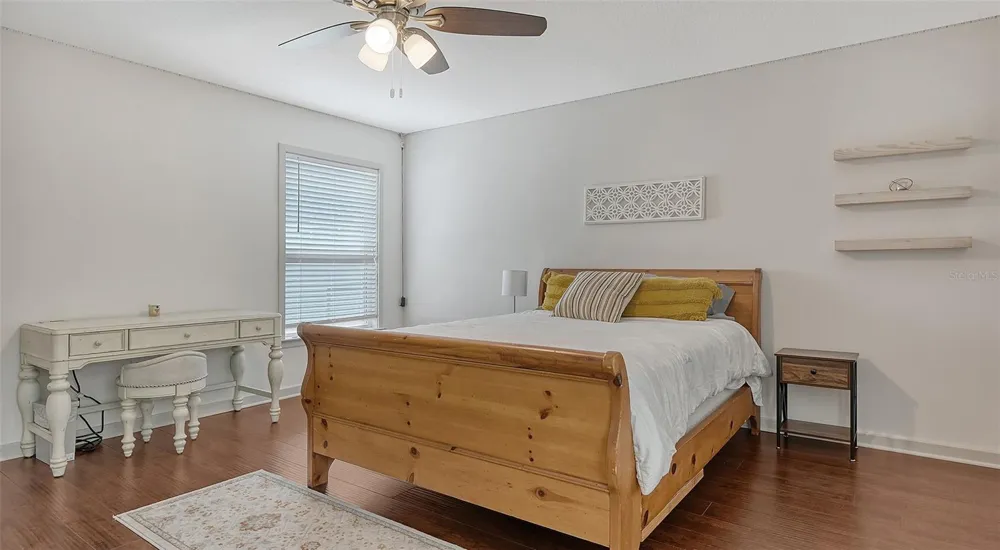 86 ARBOR OAKS DRIVE Sarasota, FL 34232