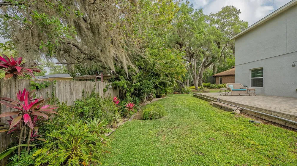 86 ARBOR OAKS DRIVE Sarasota, FL 34232